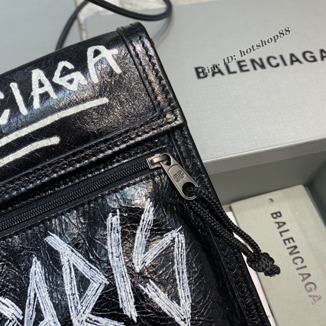 Balenciaga專櫃爆款小挎包 巴黎世家褶皺皮手機包 fyj1480